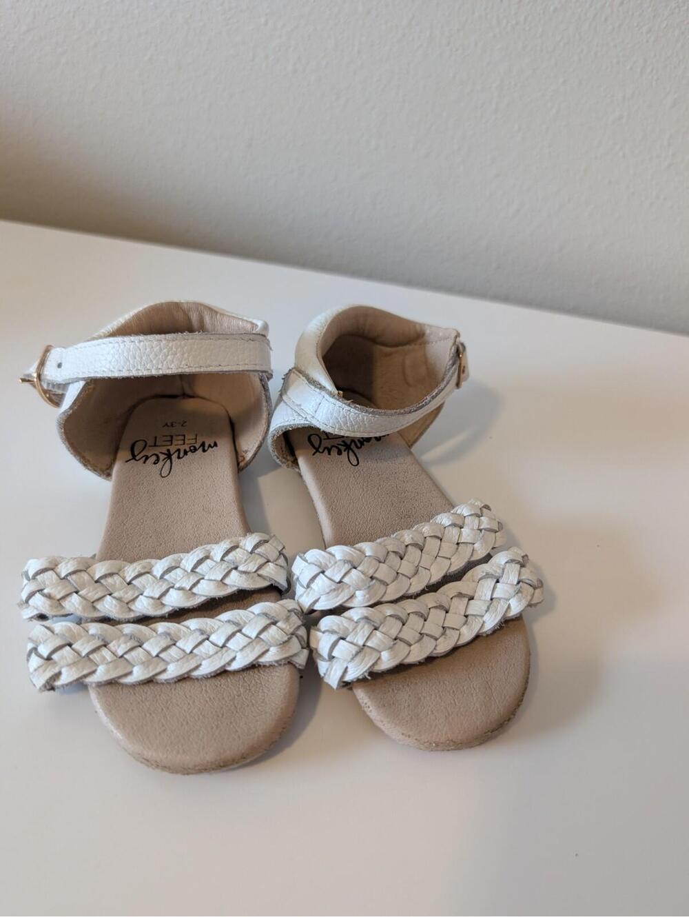 Monkey Feet 2-3 Years Size 6-8 Toddler Girls White Sandals Braided